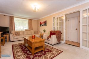 Sitting Room- click for photo gallery